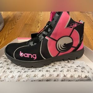 Bang energy women’s 8.5 never been worn shoes